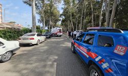 Antalya’da kamyonet kasasından düşen kişi yaralandı