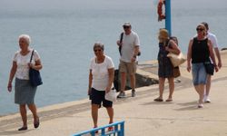 Bahama bayraklı kruvaziyer "Marella Discovery 2" Alanya Limanı'na demirledi
