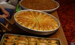 Baklava ve tatlı üreticileri Mersin'de buluştu