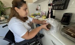 İki bacağı ampute edilen depremzede anne, biri engelli 2 evladıyla yaşama tutunuyor