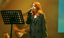 Kumluca'da öğrenci ve öğretmenler konser verdi