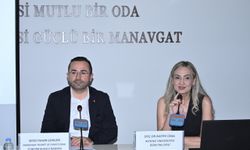 (Sabaha) Manavgat'ta topraksız tarımla çilek yetiştiriciliği anlatıldı