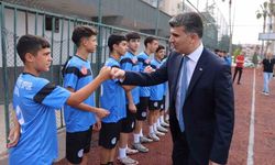 Akdeniz Belediyesi Futbol Takımı Türkiye Şampiyonasına gidiyor