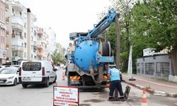 ASAT’ın ana arter ve bulvarlarda yağmur suyu hattı temizliği sürüyor