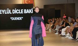 AÜ Tekstil ve Moda Tasarımı öğrencilerinden mezuniyet defilesi