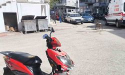 Elektrikli motosiklet ile otomobil çarpıştı: 2 yaralı