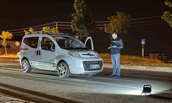 Hafif ticari aracın çarptığı kadın hayatını kaybetti