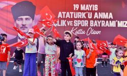 Kepez Belediyesi, "Sahne Senin" etkinliğiyle gençlere fırsat verdi