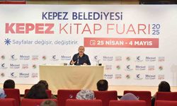 Kepez Kitap Fuarı’nda usta şair Erbaş: "Ben annemin hecesiyim"