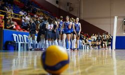 Yıldız kızlar voleybol yarı finalleri Isparta’da başladı