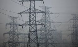 Bakan Bayraktar: Türkiye'nin elektrik iletim ve dağıtım hatlarında hiçbir sorun yok