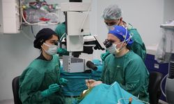 Göz Hekimleri Ankara’da 4 Gün Boyunca Canlı Yayında 70 Ameliyat Yapacak