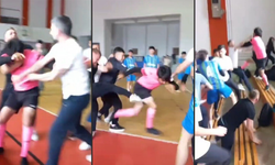Hakem Kararına Sinirlenen Öğretmen Maçı Yumruklu Kavgaya Çevirdi