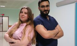 Hemşire Çift Hastanede ve Evde Hayatı Paylaşıyor