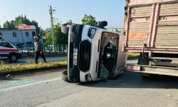 İşçi Servisi ile Otomobil Çarpıştı: 12 yaralı
