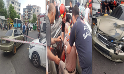 Halk Otobüsü İle Otomobil Çarpıştı: 3 Yaralı