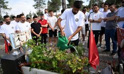 Nesine 2. Lig'e Yükselen İstiklalspor, Bu Başarıyı Depremde Kaybettikleri Futbolcu Arkadaşlarına Adadı