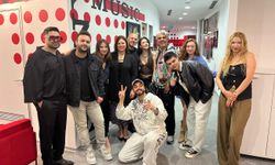 Sony Music Türkiye Yeni Ofisinde Sanatçıları Ve Gazetecileri Buluşturdu