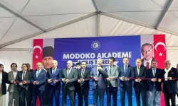 YENİ NESİL ÇİFTÇİLER - Zeytinyağı üreticisi genç çiftçinin amacı ürünlerini tüketiciye aracısız olarak ulaştırmak