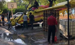 Adana'da baraj gölüne düşen yangın söndürme uçağının enkazı çıkarıldı