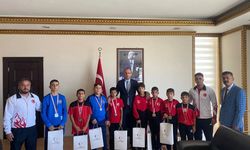 Afşinli Güreşçilerden, Kaymakam Sarıdoğan’a Ziyaret