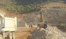 Adana'da gölet inşaatında göçük altında kalan işçi öldü