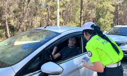 Adana'da trafik polisleri, sürücüleri orman yangınlarına karşı uyardı