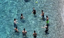 Antalya sahillerinde sıcak hava yoğunluğu