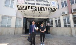 Boksör okul müdürünün şampiyon öğrencisi