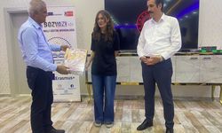 Bozyazı'da en çok kitap okuyan öğrenciler ödüllendirildi