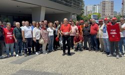 Çukurova Belediyesinde bazı işçiler eylem yaptı