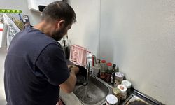 Depremde eşini kaybedince 4 çocuğuna hem anne hem baba oldu