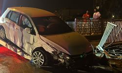 Hatay'da iki otomobilin çarpışması sonucu 4 kişi yaralandı