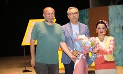 Hatay'da "Parça Tesirli Pazarlar" oyunu sahnelendi