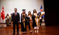 Mersin Üniversitesi İletişim Fakültesinde mezuniyet töreni yapıldı