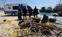 Mersin'de denizden araç lastiği, bisiklet ve çok sayıda atık çıktı