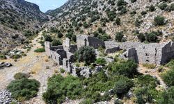 Pisidya'yı Pamfilya'ya bağlayan antik döşeme yol, ziyaretçilerini tarihte yolculuğa çıkarıyor