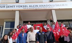 Türkiye'nin ilk astronotu Gezeravcı Mersinli öğrencilere uzay yolculuğunu anlattı