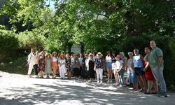 Kemer’de "mor turizm" başladı