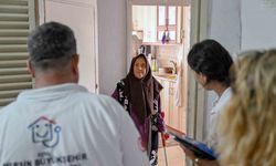 Mersin Büyükşehir Belediyesi, yaşlı vatandaşlara ’evlat sevgisi’ ile destek oluyor
