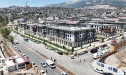 Bakan Kurum, yeniden inşa edilen Azerbaycan Mahallesi ve Ebrar Sitesi'nin görüntülerini paylaştı