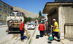 Büyükşehir’in Temizlik Timi Elbistan’da Sahada