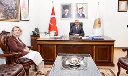 Dekan Öksüz’den Vali Ünlüer’e Ziyaret