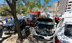 Freni Patlayan Kamyonet 3 Araca Çarptı: 3 Yaralı