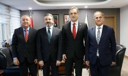 Hukuk ve Siyaset Dünyasından Önemli İsimler Bir Araya Geldi