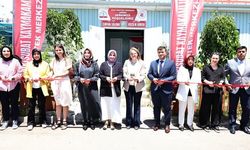 Selma Ünlüer, El Sanatları Sergisinin Açılışına Katıldı