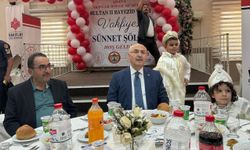 Adana'da Vakıflar Bölge Müdürlüğünce sünnet şöleni düzenlendi