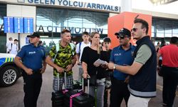 Antalya polisi turistlerin güvenliği için denizde, havada, karada görev yapıyor