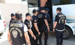 Antalya'da hakkında kesinleşmiş hapis cezası bulunan 30 kişi yakalandı