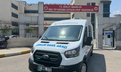 Antalya'da sahilde fenalaşan genç kaldırıldığı hastanede öldü